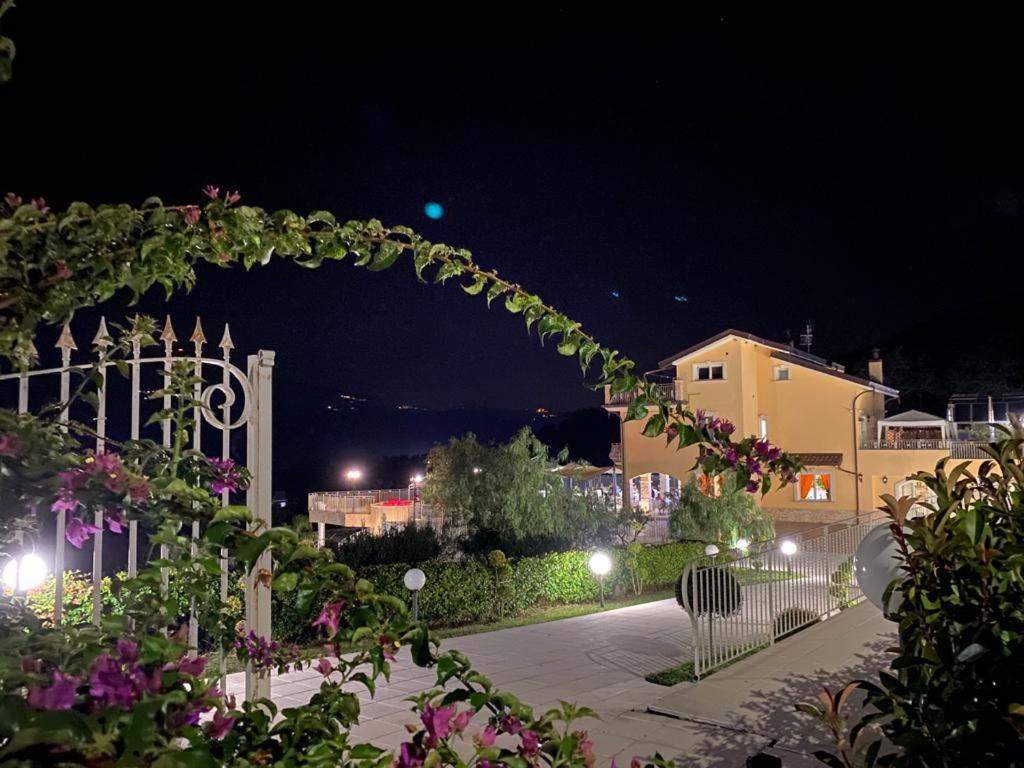 Villa Marchesa Castelnuovo Cilento Exterior foto
